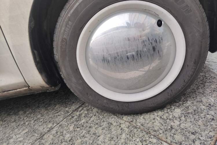 Used CHANGAN NEVO Lumin 2022 210km Sweet Edition Right Front Wheel Hub