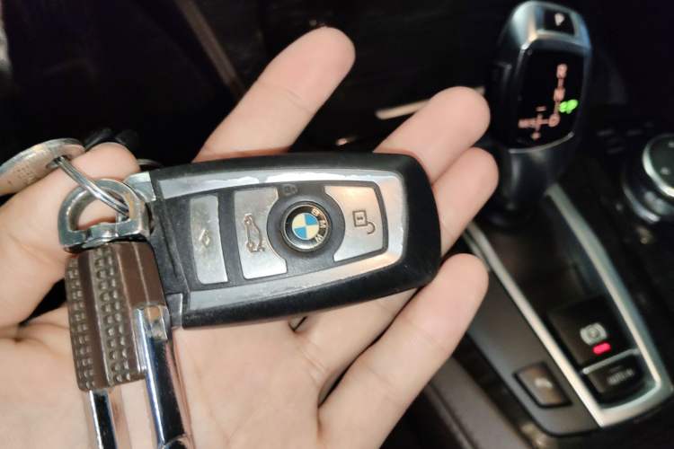 Used BMW 5 Series 2014 525Li Luxury Design Package