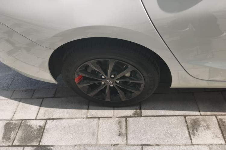 Used Chevrolet Cruze 2018 Redline 320 Automatic Pioneer Edition Right Rear Wheel Hub