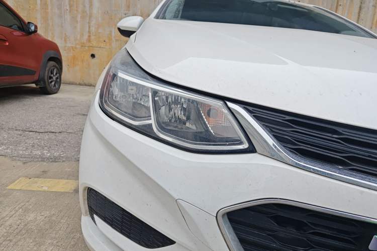 Used Chevrolet Cruze 2017 1.5L Automatic Pioneer Sunroof Edition