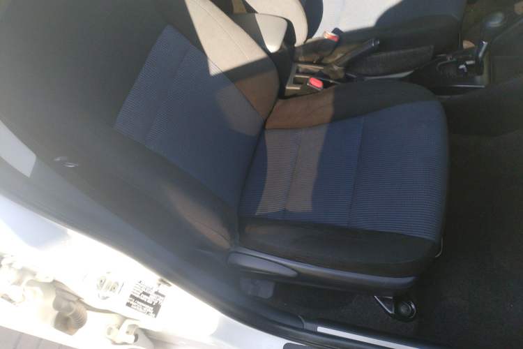 Used Toyota YARiS L  Zhi Xiang 2019 1.5E CVT Dynamic Edition China VI compliant