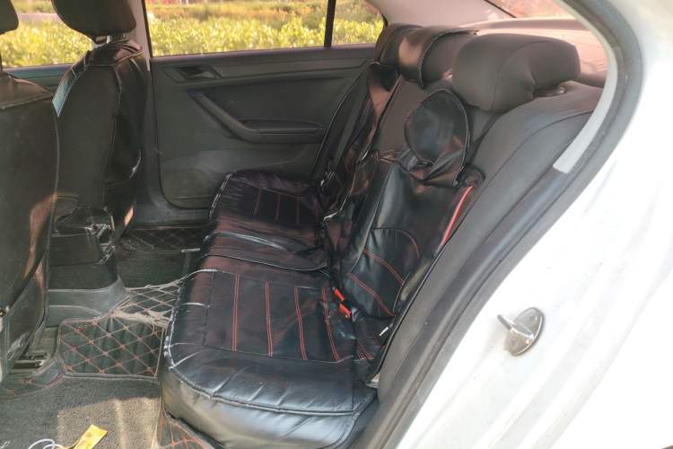 Used Volkswagen Jetta 2017 1.4L Manual Fashion Edition
