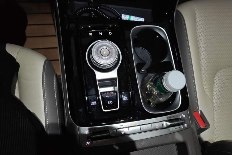 Used Kia Carnival 2021 2.0T Flagship Edition Gear Lever