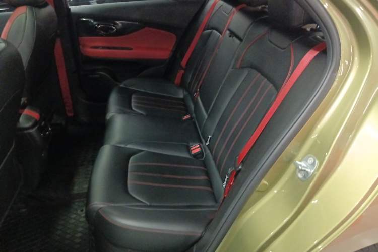 Used GAC Trumpchi EMPOW 2021 270T DCT J16 Version Left Rear Seat