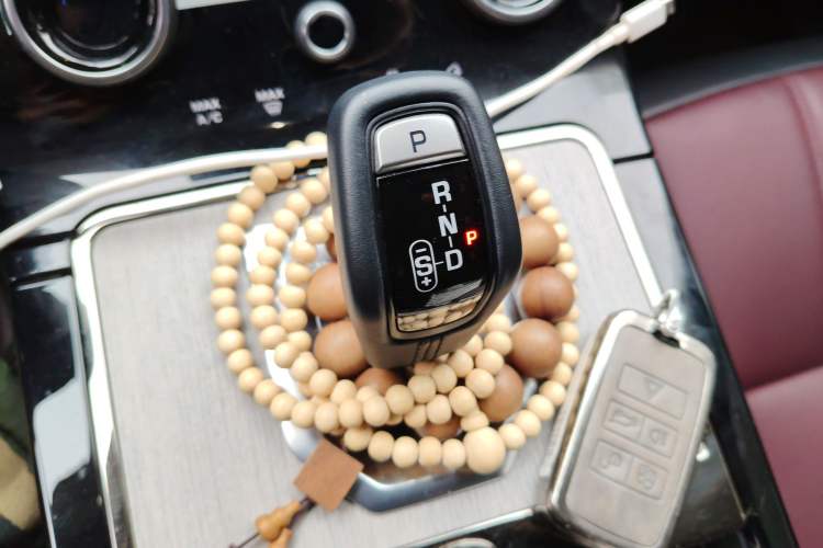 Used Land Rover Range Rover Evoque 2023 Aurora L 249 PS Luxury Edition