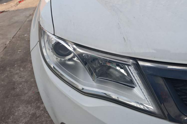 Used Geely Auto Emgrand X7 Sport 2016 2.0L Manual ZhiShang Version
