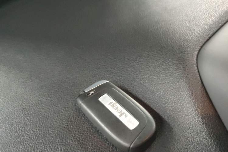 Used Jeep Renegade 2017 180T Automatic Jingneng Edition Vehicle Key