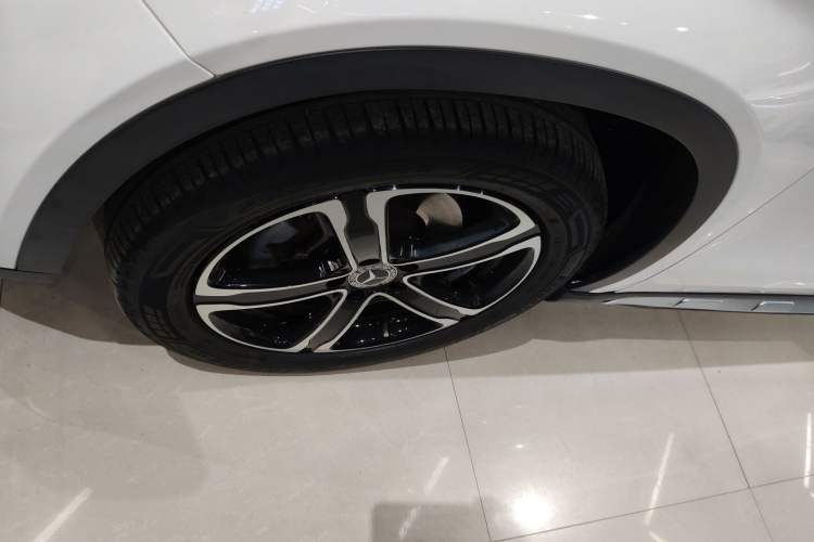 Used Mercedes-Benz GLA 2018 GLA 200 Fashion Model Left Front Wheel Hub