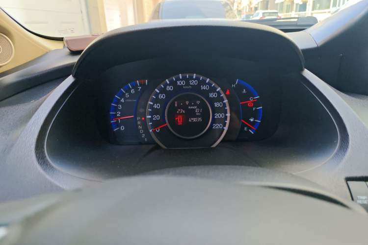 Used Honda Odyssey 2009 2.4L Leading Edition Odometer Close Up
