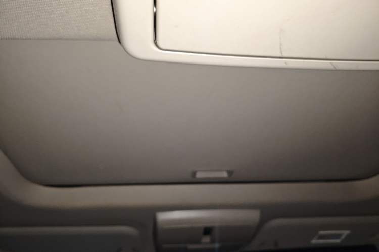 Used Dodge Journey 2013 2.4L Two-Wheel Drive Luxury Version