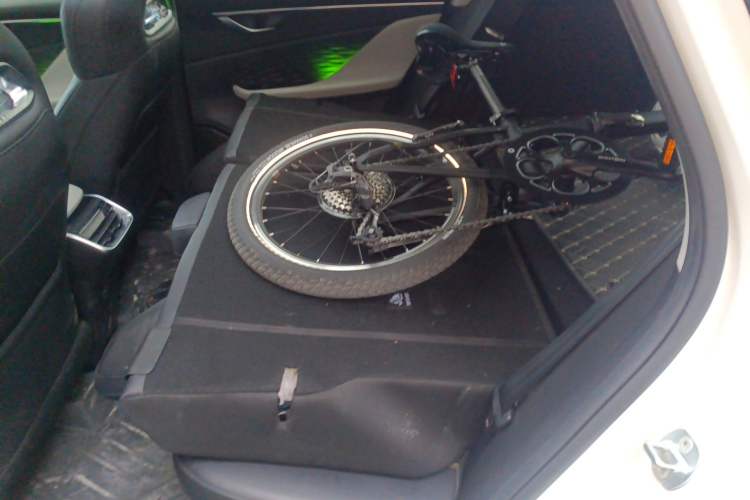 Used BAIC Rubik 2022 1.5T DCT Star Edition Left Rear Seat