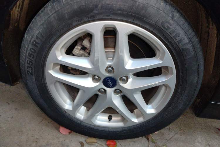 Used Ford Mondeo 2013 1.5L GTDi180 Fashion Edition Right Rear Wheel Hub