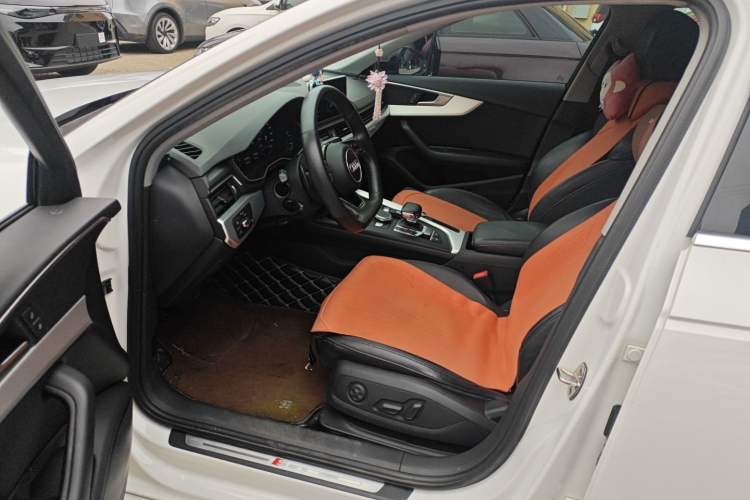 Used Audi A4L 2018 30th Anniversary Edition 45 TFSI quattro Sport model