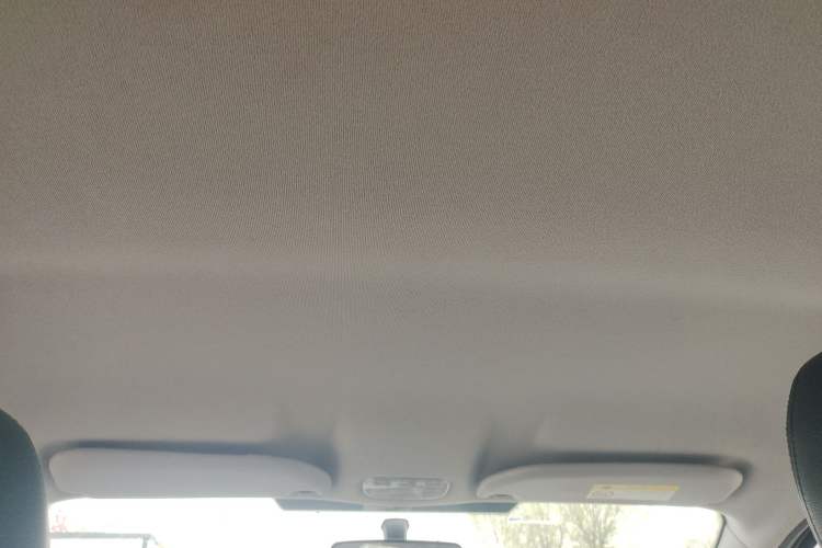 Used Peugeot 301 2014 1.6L Manual Comfort Edition Headliner