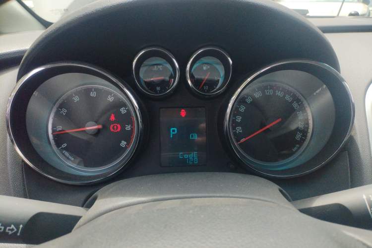 Used Buick GT 2014 XT 1.6L Automatic Fashion Edition
