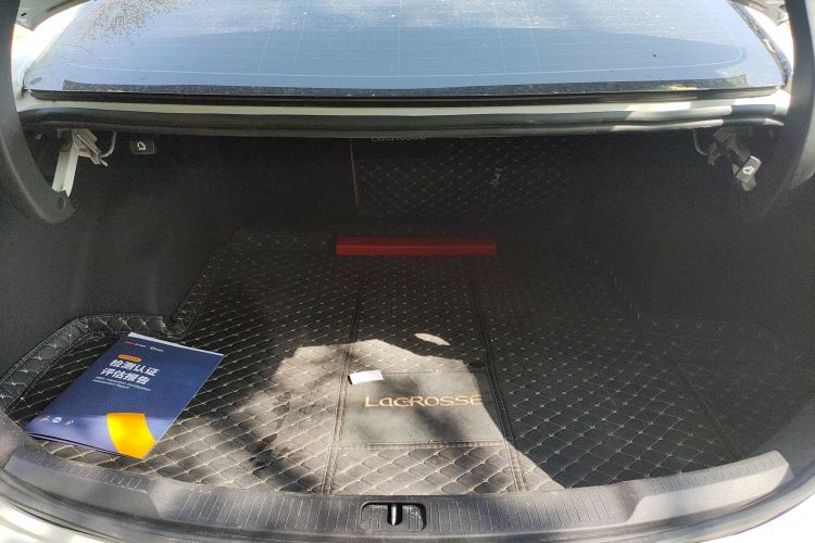 Used Buick LaCrosse 2018 28T Elite Edition Trunk