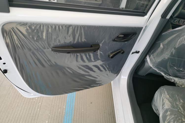 Used Wuling Hongguang New Energy 2024 All-Electric Model 300KM Standard Version