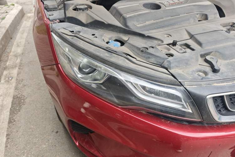 Used Geely Auto Emgrand GL 2018 1.4T Manual Elite Smart Connectivity Version Right Front Headlight