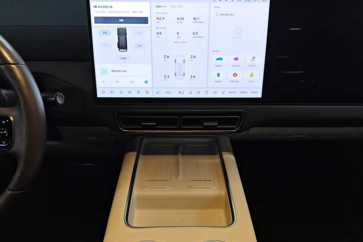 Used Li Auto MEGA 2024 Ultra Model