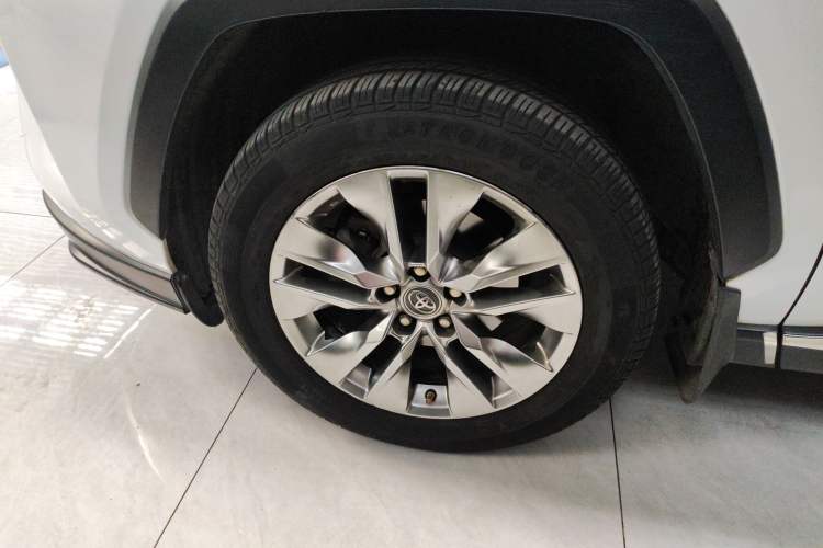 Used Toyota Wildlander 2022 2.0L CVT 4x4 Luxury PLUS Edition