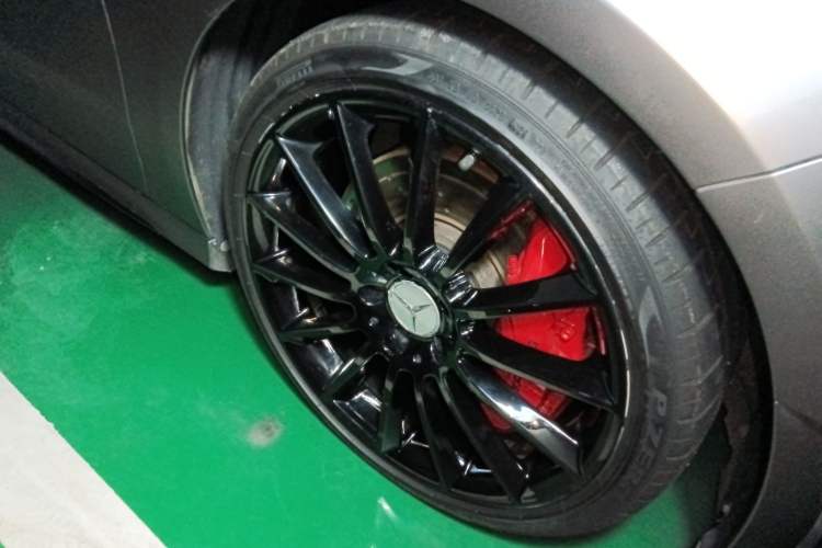 Used Mercedes-Benz A AMG 2022 AMG A 35 4MATIC Right Front Wheel Hub