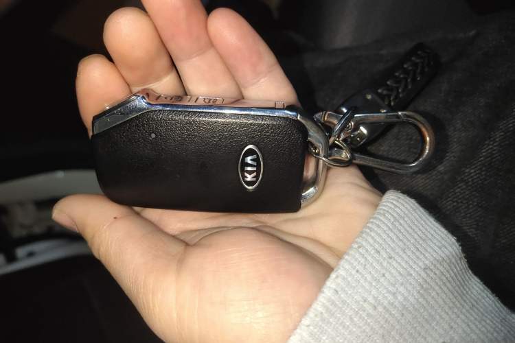 Used Kia Sportage R 2019 2.0L Automatic Smart Luxury Edition Vehicle Key