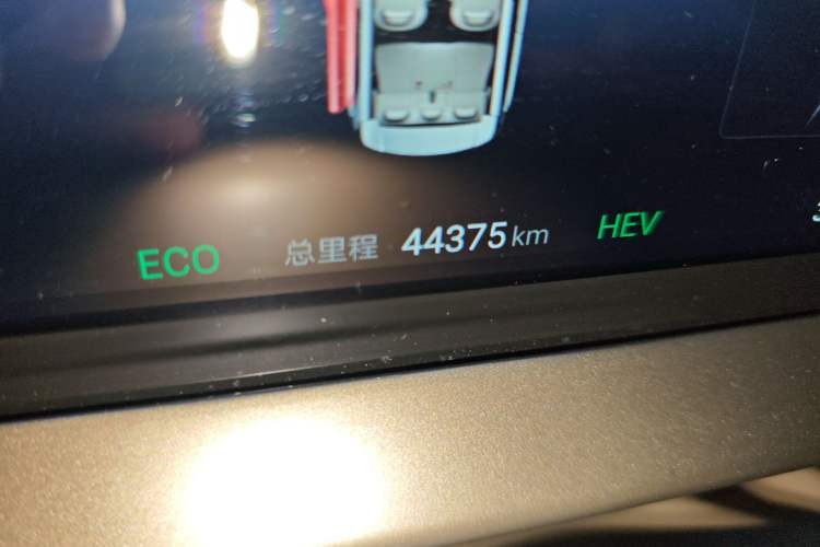 Used Denza D9 2022 DM-i 970 Four-Wheel Drive Prestige Model
