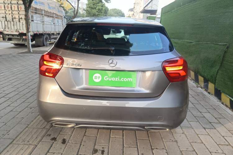 Used Mercedes-Benz A-Class 2017 Revised Version A 200 Fashion Edition

