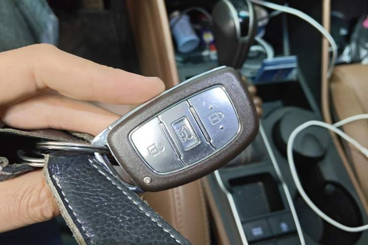 Used Hyundai Tucson 2015 1.6T Dual-Clutch Two-Wheel-Drive Leading Model Gear Lever