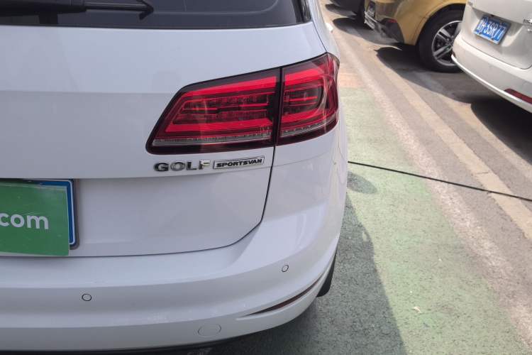 Used Volkswagen Golf Sportsvan 2016 1.6L Automatic Comfort Model
