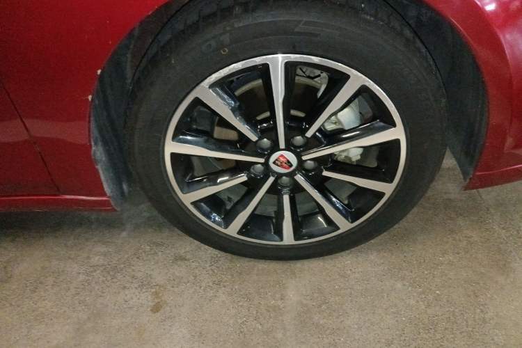 Used Roewe i6 New Energy 2017 45T Hybrid Connective Smart Luxury Edition Exterior 7