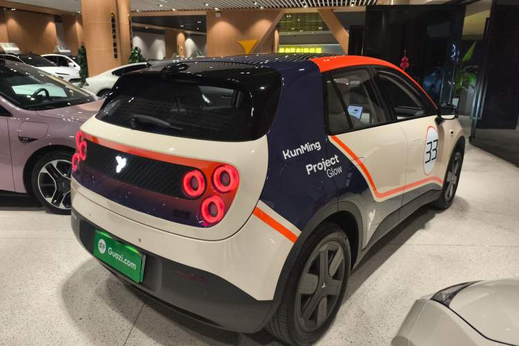 Used firefly 2025 Illuminated Edition
