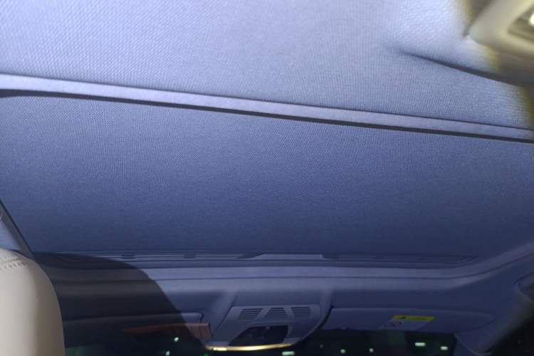 Used BMW 1 Series 2018 118i Leading Model Headliner