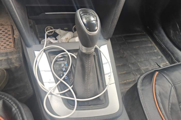 Used Hyundai Elantra (6th Generation / Lingdong) 2018 1.6L Automatic 15th Anniversary Special Edition Gear Lever