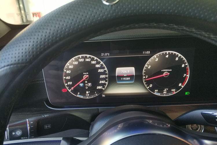 Used Mercedes-Benz E-Class 2019 E 300 L Sporty and Stylish Model