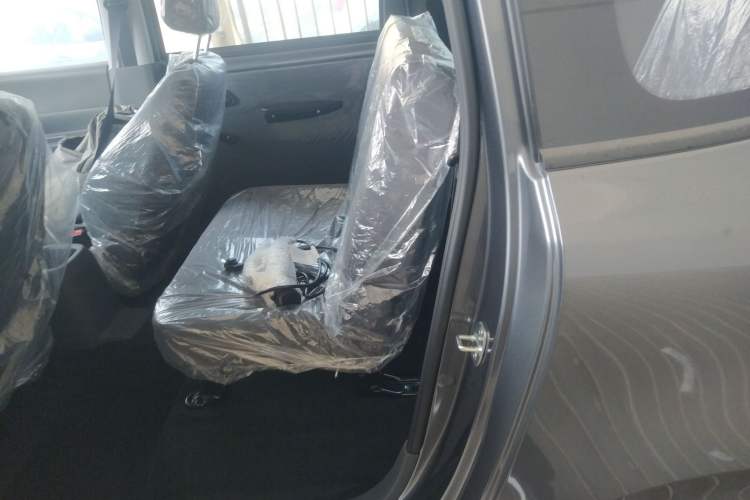 Used Wuling Hongguang New Energy 2024 All-Electric Model 300KM Standard Version
