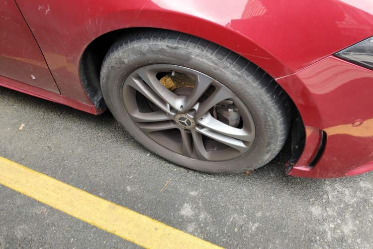 Used Mercedes-Benz A-Class 2020 Restyled A 180 L Sport Sedan Right Front Wheel Hub