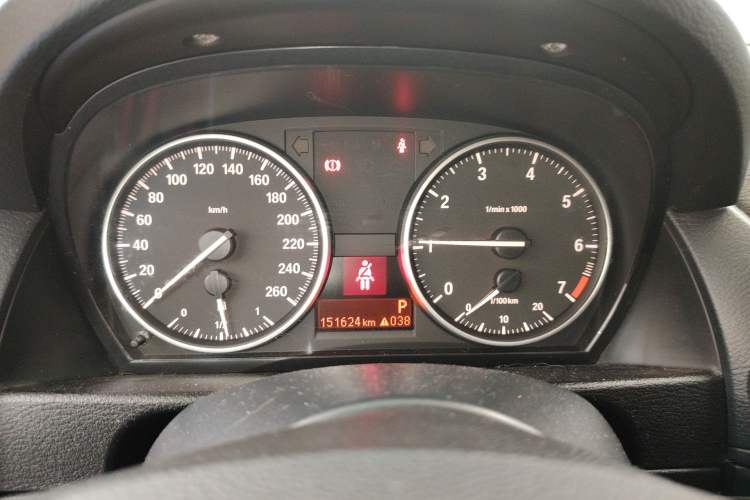 Used BMW X1 2014 sDrive18i Fashion Model Instrument Cluster