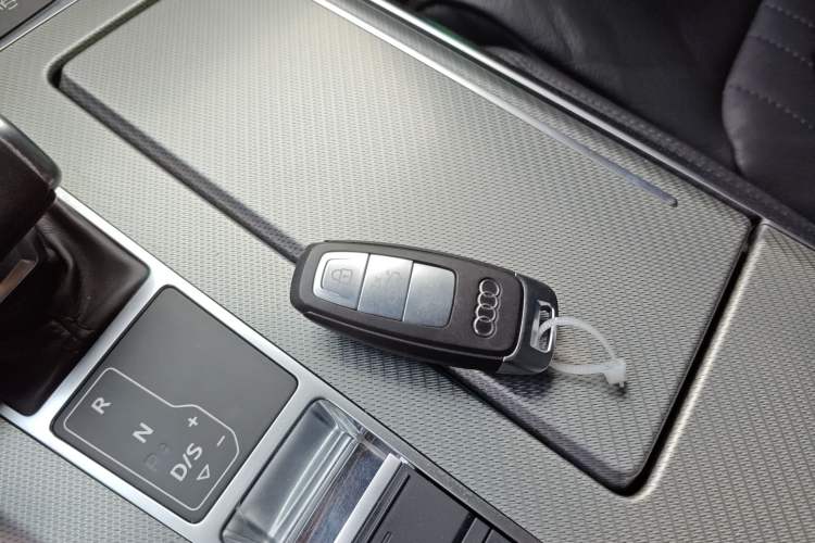 Used Audi A6L 2019 45 TFSI Prestige Elegant Edition

