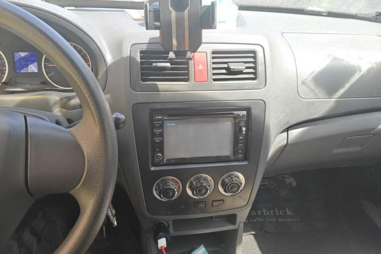 Used Chery Cowin 2 2010 1.5L Manual Standard Edition Audio And AC Panel