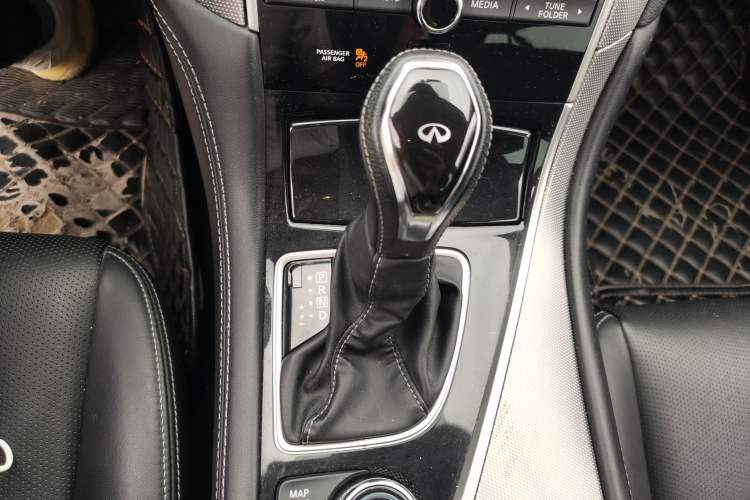 Used Infiniti Q50L 2018 2.0T Enjoyment Version China V Standard