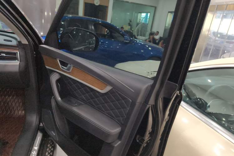 Used Hongqi HS7 2021 2.0T DCT Two-Wheel Drive Smart Connect Flagship Edition