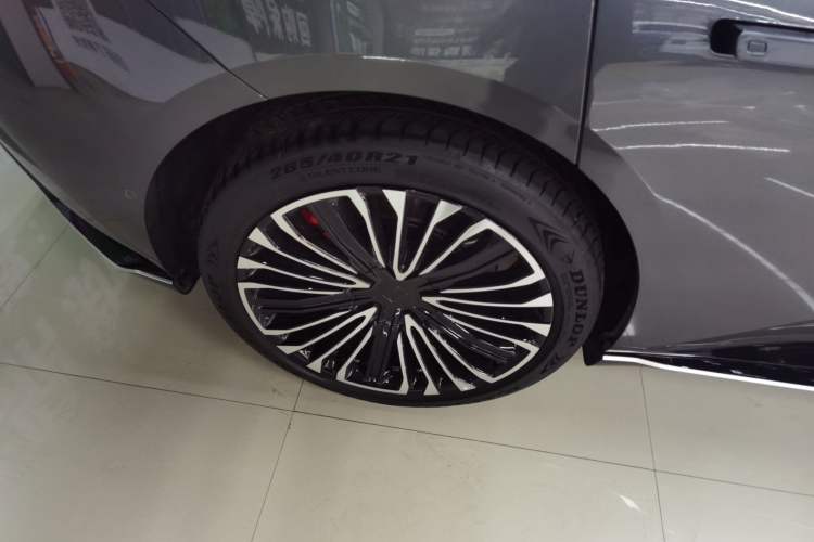 Used Avatr 12 2025 Updated Ultra All-Electric Four-Wheel Drive Exterior 5