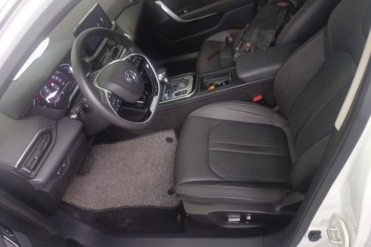 Used Dongfeng Aeolus Yixuan 2020 230T Automatic Advanced Edition
