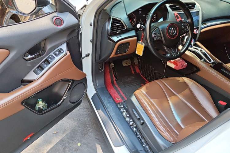 Used Acura CDX 2016 1.5T Two-Wheel Drive Deluxe Edition
