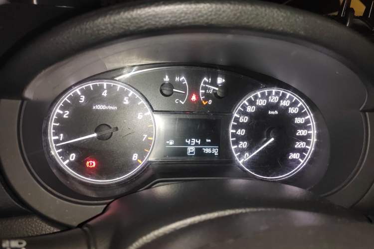 Used Nissan Tiida 2016 1.6L CVT Cool Dynamic Edition
