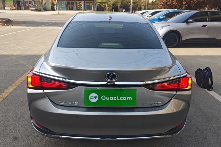 Used Lexus ES 2022 200 Luxury Edition

