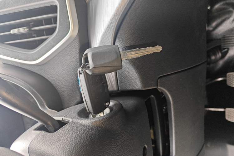 Used Chana Ruixing M80 2021 1.6L Comfort Version 2-Seater Single-Steaming Air-Conditioned China VI Standard Flat Roof with Lift-Up Rear Door DAM16KR