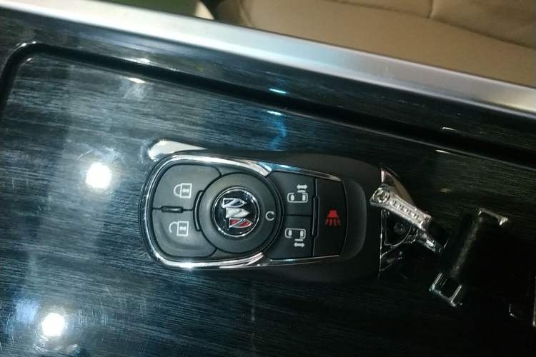 Used Buick GL8 2021 ES Land Cruiser 653T Luxury Edition
