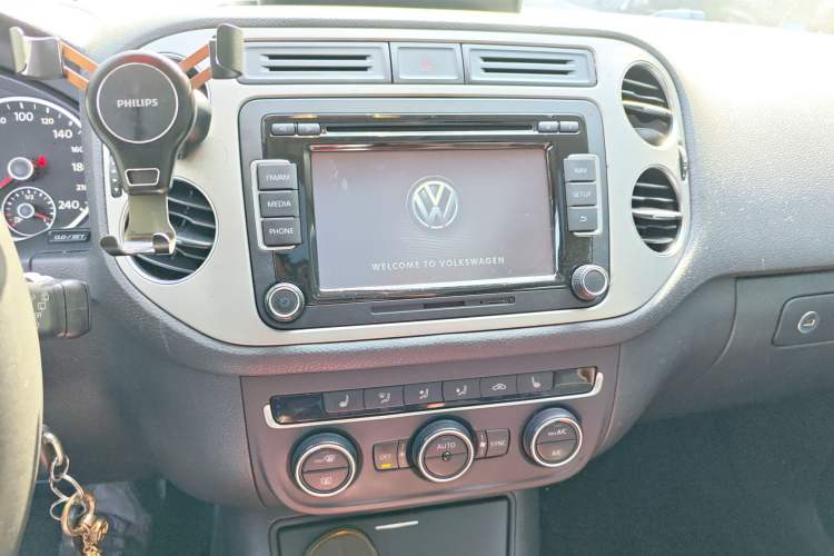 Used Volkswagen Tiguan L 2013 1.8 TSI Automatic All-Wheel Drive Luxury Model
